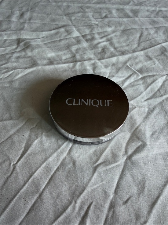 Clinique Other - Clinique Almost Powder Makeup Neutral